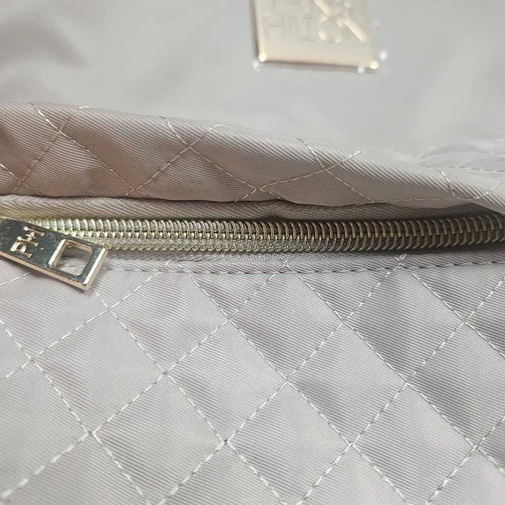 NWT Paris Hilton Quilted Travel Up to 14
